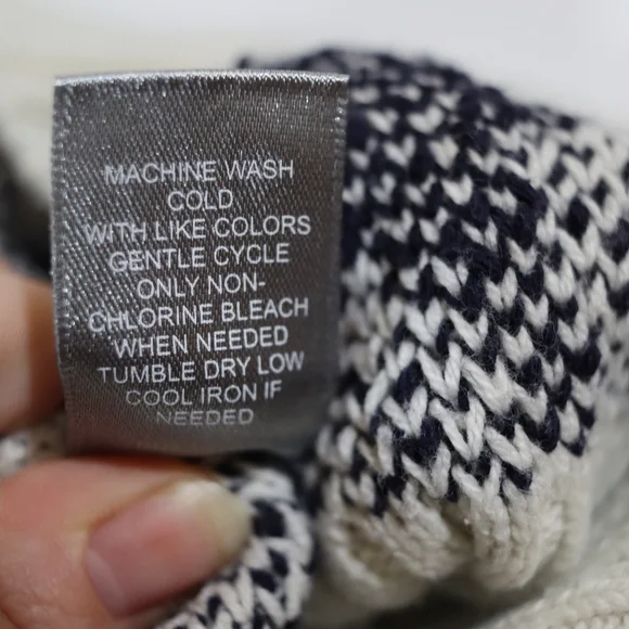 Marled Black White Crew Neck Star Sweater Medium Knit Pullover Casual Stylish - Picture 12 of 13